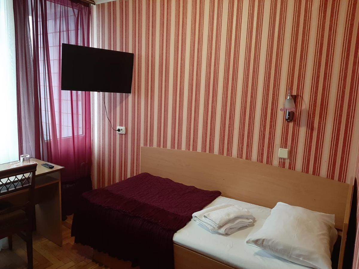 Tourist Hotel Harkiv Dış mekan fotoğraf