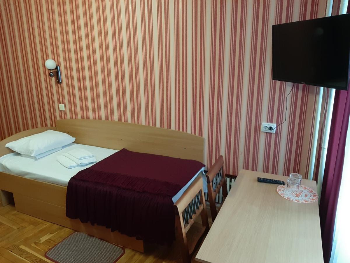 Tourist Hotel Harkiv Dış mekan fotoğraf
