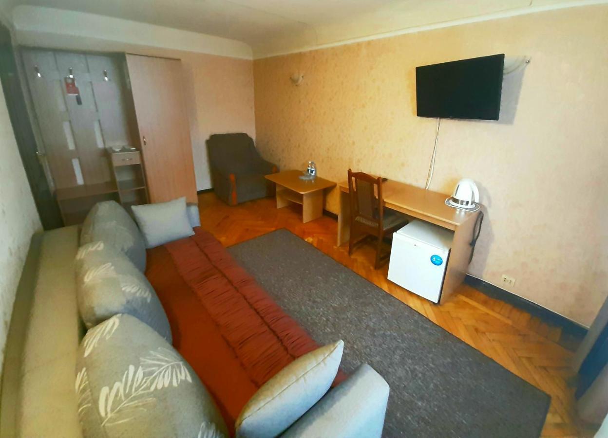 Tourist Hotel Harkiv Dış mekan fotoğraf