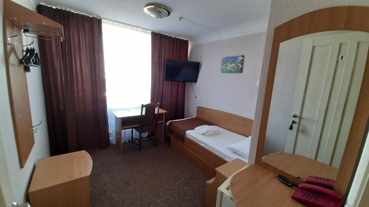 Tourist Hotel Harkiv Dış mekan fotoğraf